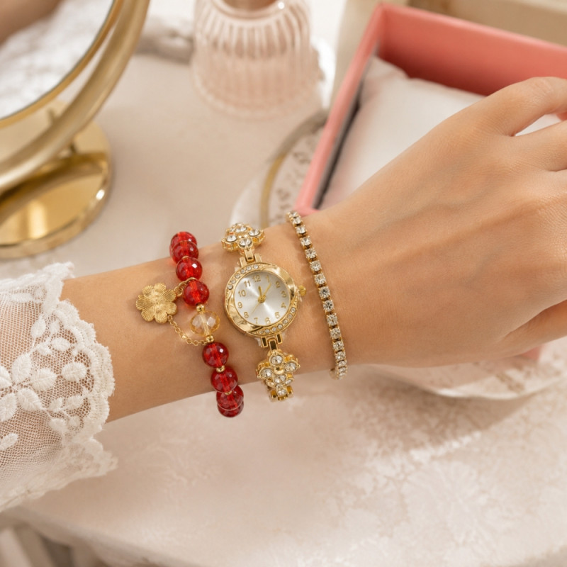 Golden Hour Ladies Watch Designed for Style &amp; Timekeeping – Golden (free)