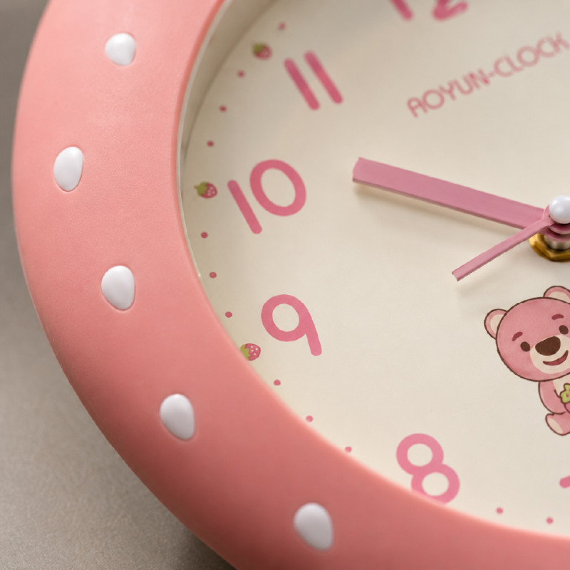 Strawberry-Shaped Cartoon Wall Clock featuring Silent, Non-Ticking Movement – 32 x 30 cm