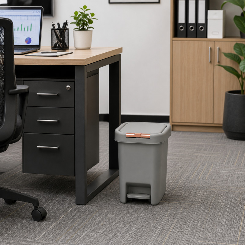 Step Trash Can