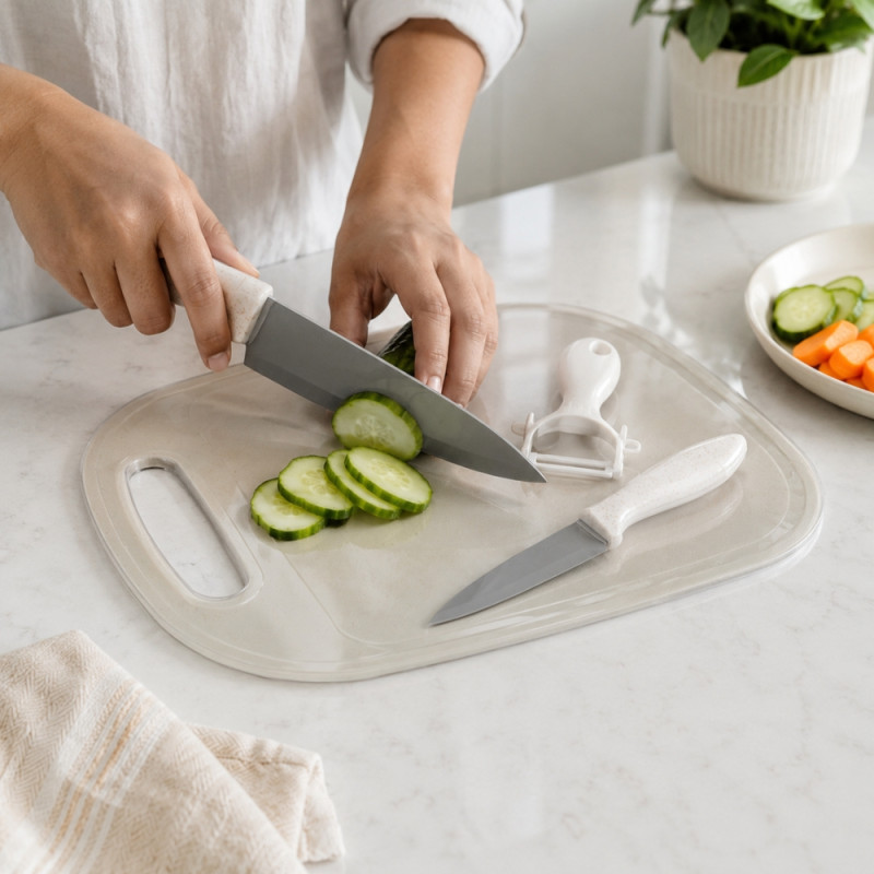Cutting Board with Knives – Beige (Compact)
