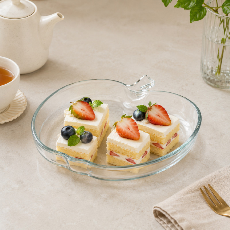 Clear Glass Apple-Shaped Serving Dish – 24 x 23 cm – Transparent