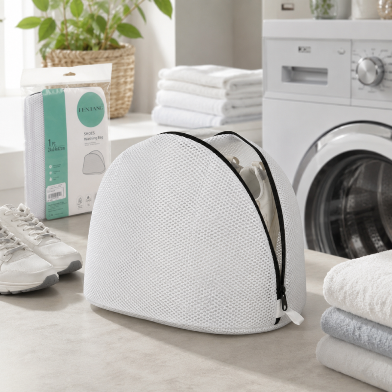 Shoe Washing Bag Set – White