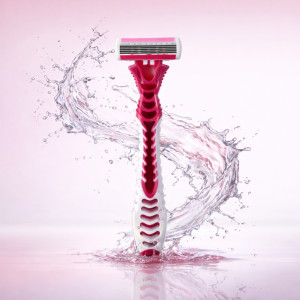 Luxury Women’s 6-Blade Disposable Razor Set – Dark Pink (3-Pack) Luxury Women’s 6-Blade Disposable Razor Set – Dark Pink (3-Pack)