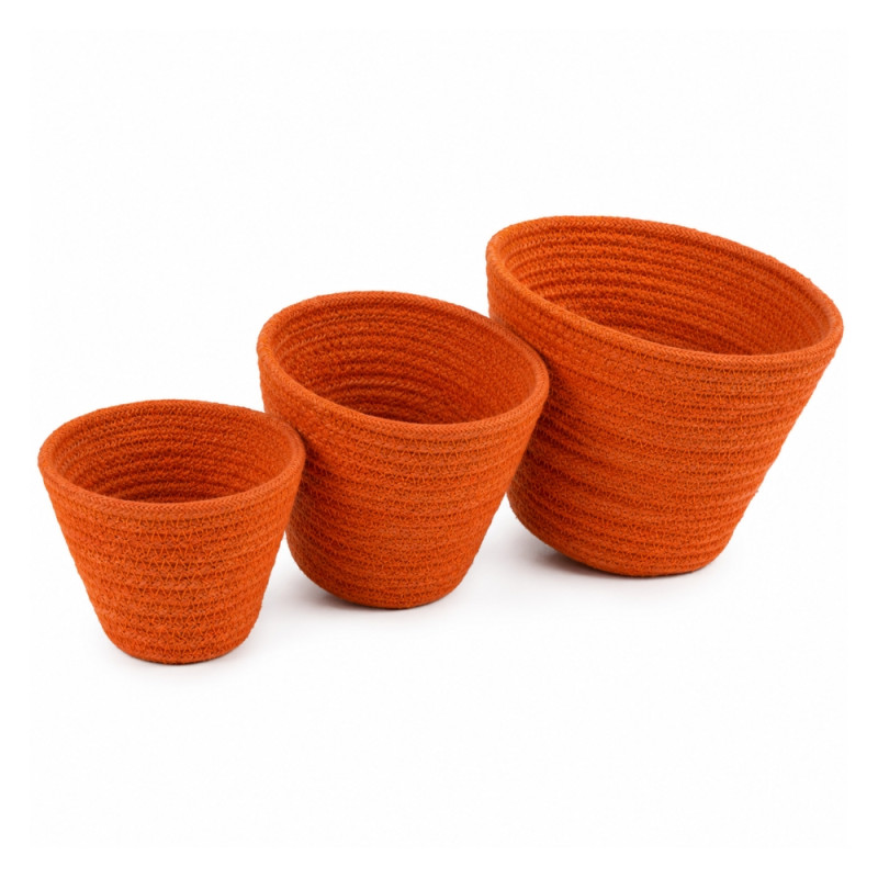 Avant-Garde orange rattan-style plant pots available in a set of three different sizes – Orange (3PCS)